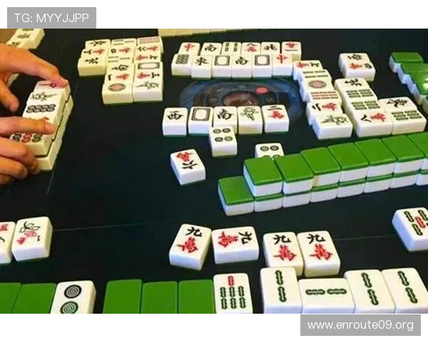 二八杠麻将规则详解及玩法技巧全面介绍帮助新手快速上手